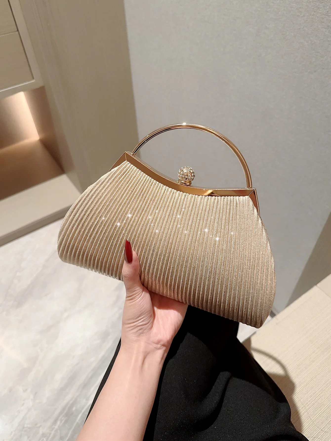 Luxury Evening Purse Clutch Bag for Wedding party wrinkle clutch bag champagne dress evening handbag with metal handle for women