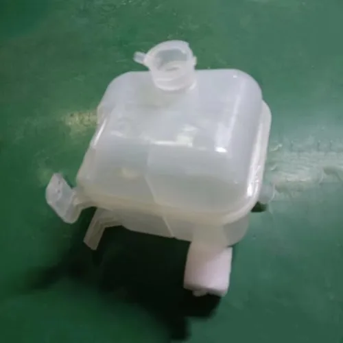 Imagen 2 del producto Accesorios para automóviles nuevos 25431-2E100 254312 E100 para HYUNDAI TUCSON 2004-2006 KIA SPORTAGE 2.0L 2.7L tanque de depósito de radiador