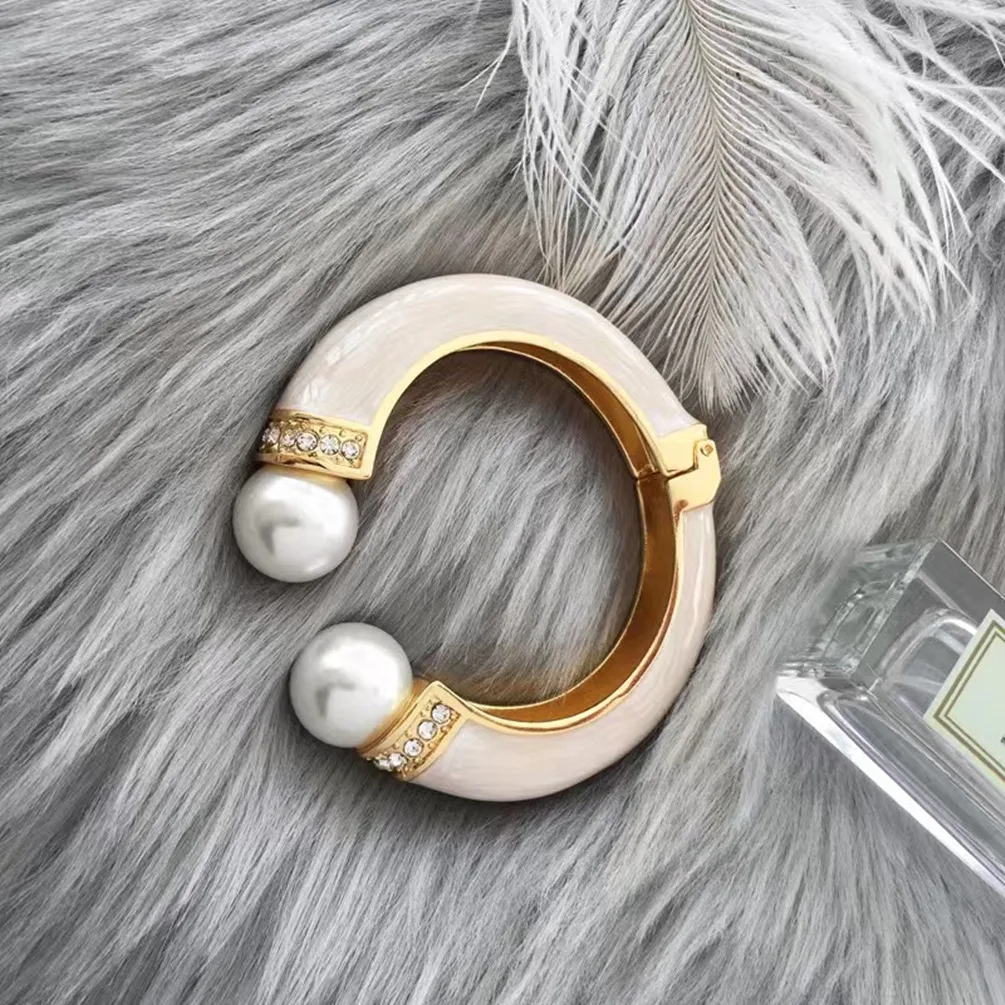 European and American Pearl Bracelets Cuff Bangles For Women Charm Jewelry Oil-spot Glaze Zinc Alloy Party Bracelets Accessories