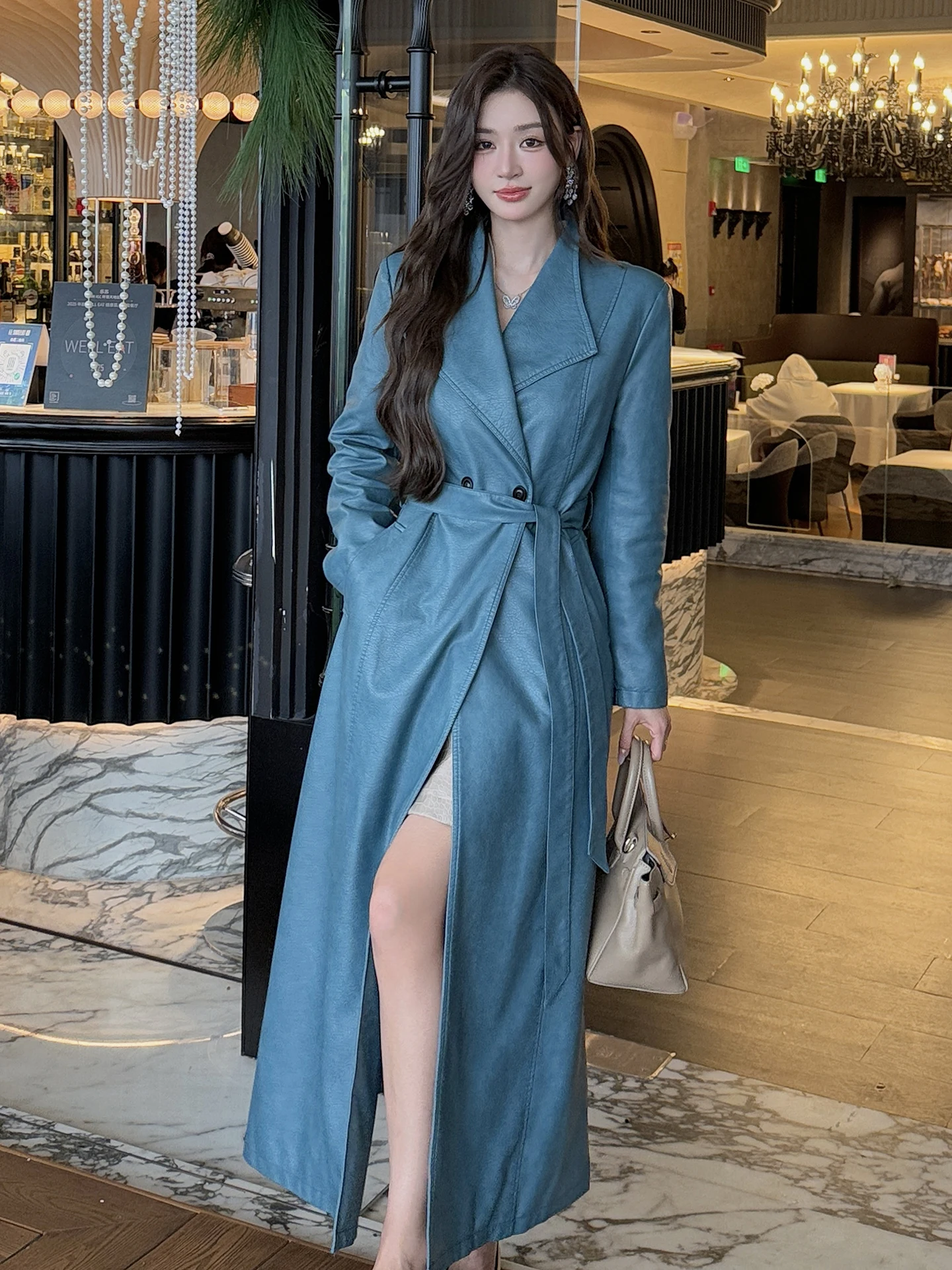 Ele Light - Chaqueta de Cuero Azul de Lujo para Mujer, Estilo de Alta Gama, Otoño-Invierno 25, Nueva, Versátil, Corte Holgado, Cuero Lavado