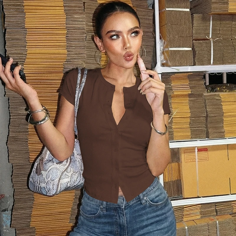 Hugcitar Fashion Solid O Neck Short Sleeve Buttons Sexy Slim Crop T-Shirt Top Summer Casual Women Clothes Streetwear Party