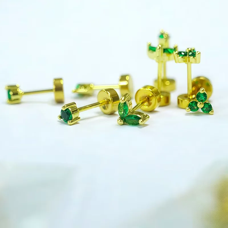 

2Pcs Delicate Hypoallergenicity 18K Gold Green Gemstone Flat Back Earrings for Women Girls,Fashion Small Hoop Earrings Jewelry