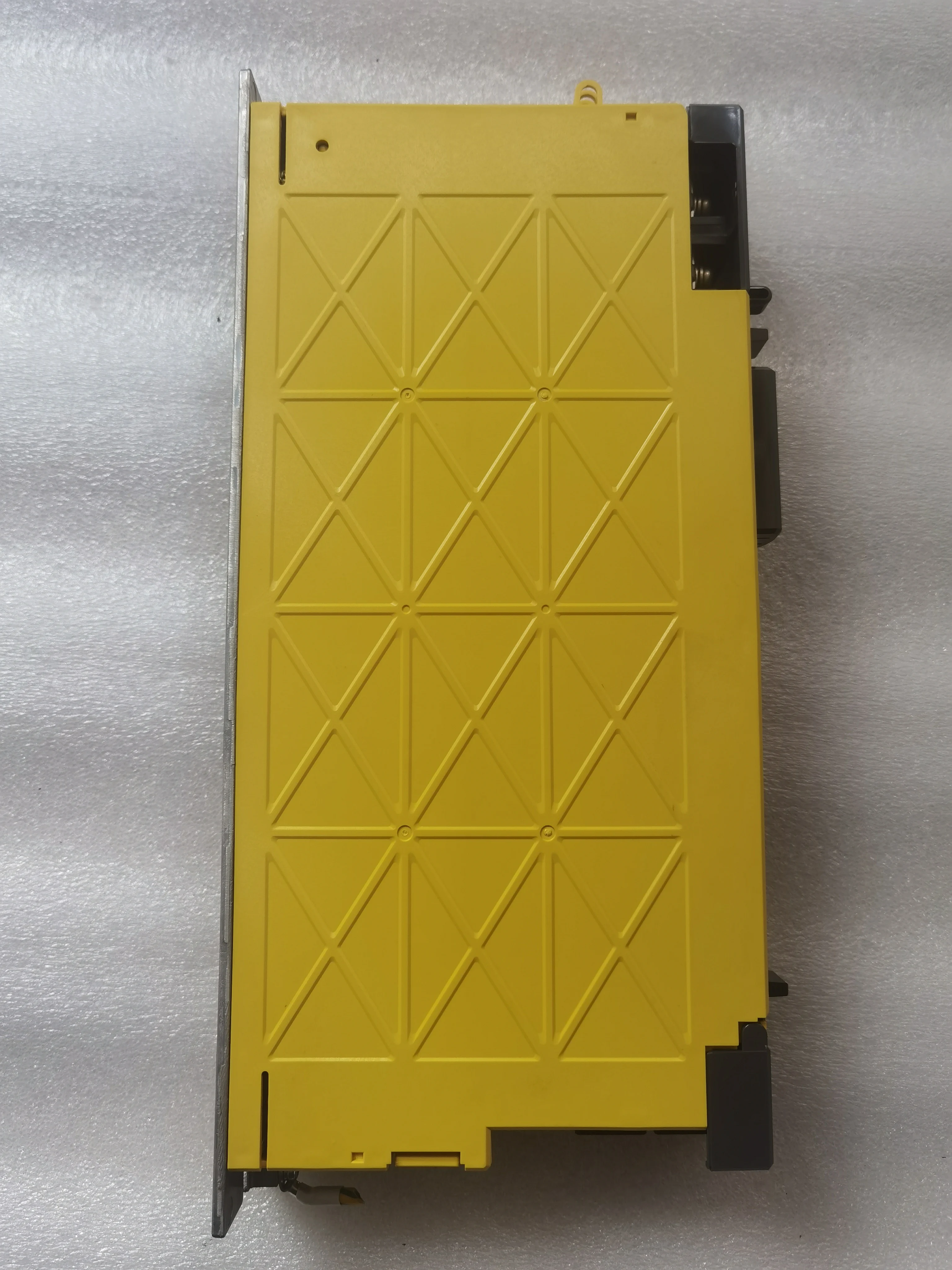 A06B-6117-H201 il test di seconda mano è intatto, servoazionamento FANUC.