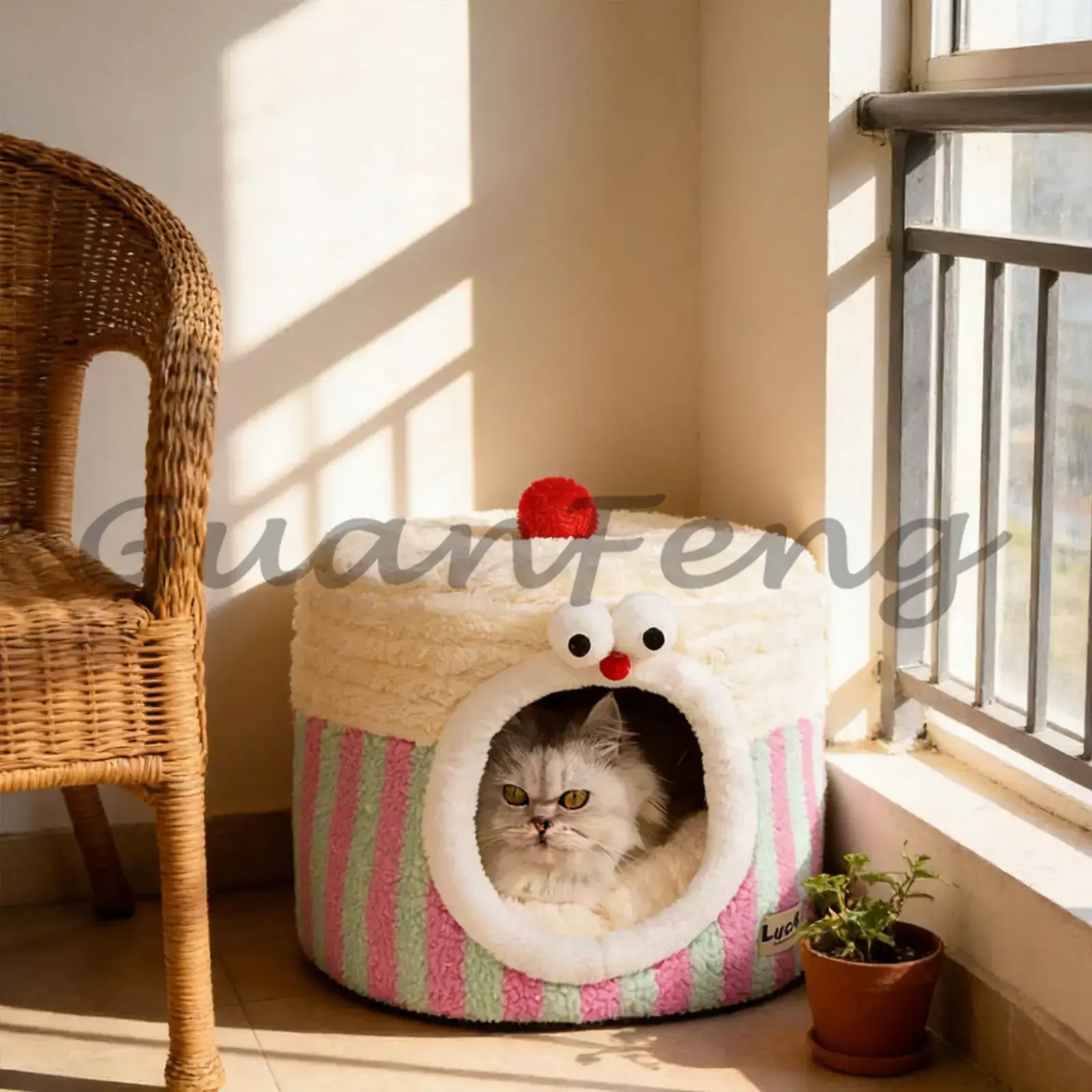 Plush Semi-Enclosed Cat House Bed, Indoor Pet Nest with Removable Cushion for Cats and Dogs