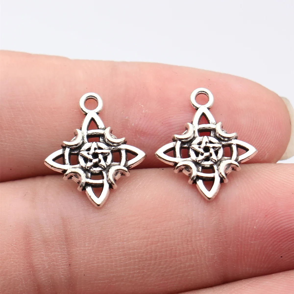 40pcs 19x16mm(0.75x0.63inch) Antique Silver Color Moon And Five-Pointed Star Charms Pendants DIY Jewelry Making Accessories