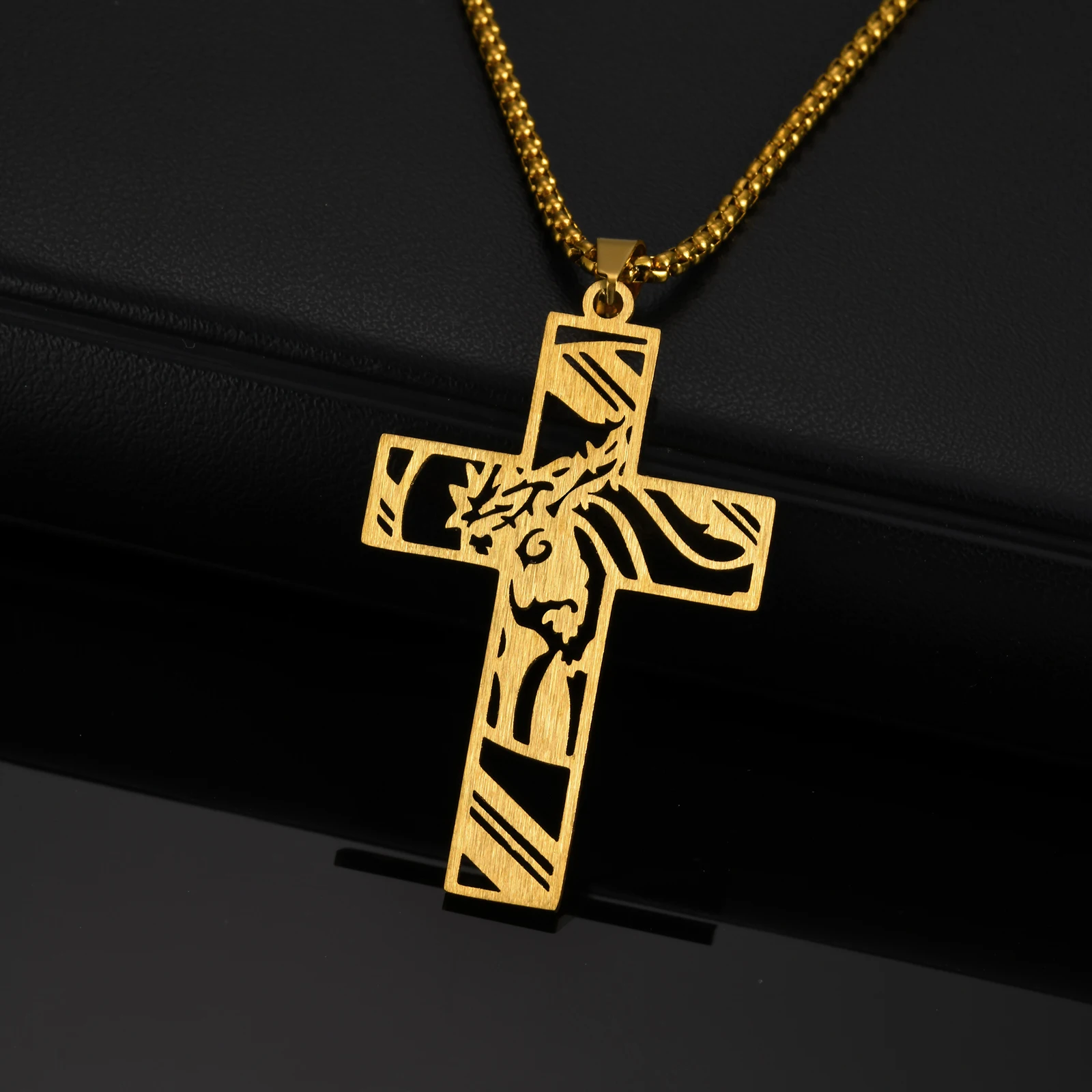 

Catholic Jesus Cross Pendant Necklace for Men Women Stainless Steel Long Chain Vintage Necklaces Waterproof Christian Jewelry
