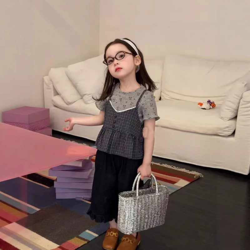 

026Korean-style children's all-print short-sleeve shirtTT-shirt, casual cropped pants, girls' plaid suspender set, new spring/su
