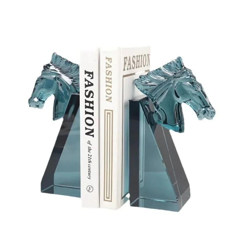 

Modern simple and light luxury K9 crystal bookend book relies on model room, creative ornaments, living room home decoration