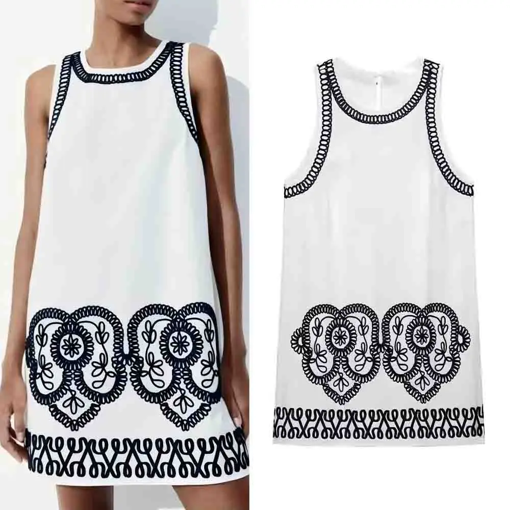 

Women's 2025 new fashion loose comfortable embroidery straight mini dress retro round neck sleeveless women's dress