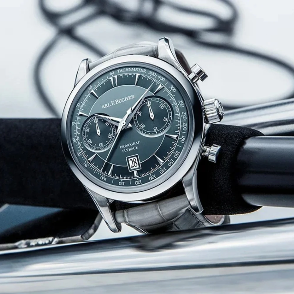 Nuovo orologio da polso da uomo con data di lusso Orologio al quarzo casual da lavoro con cronografo multifunzionale alla moda a tre occhi