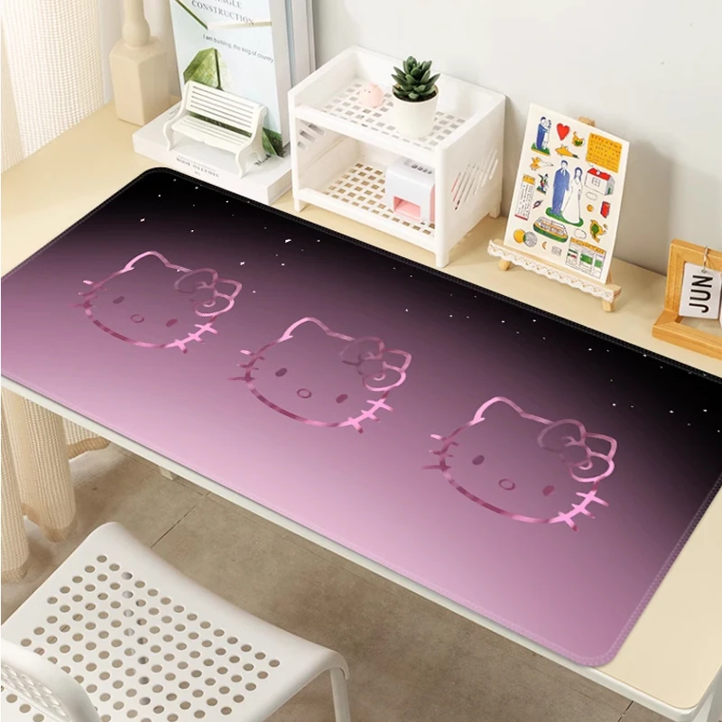 Sanrio Creative Gradient Hello Kitty Anti-Rutsch-Mauspad, großes schwarz-weißes Schreibtischunterlage, Computer-Tastatur, Lock Edge Pad, Büro