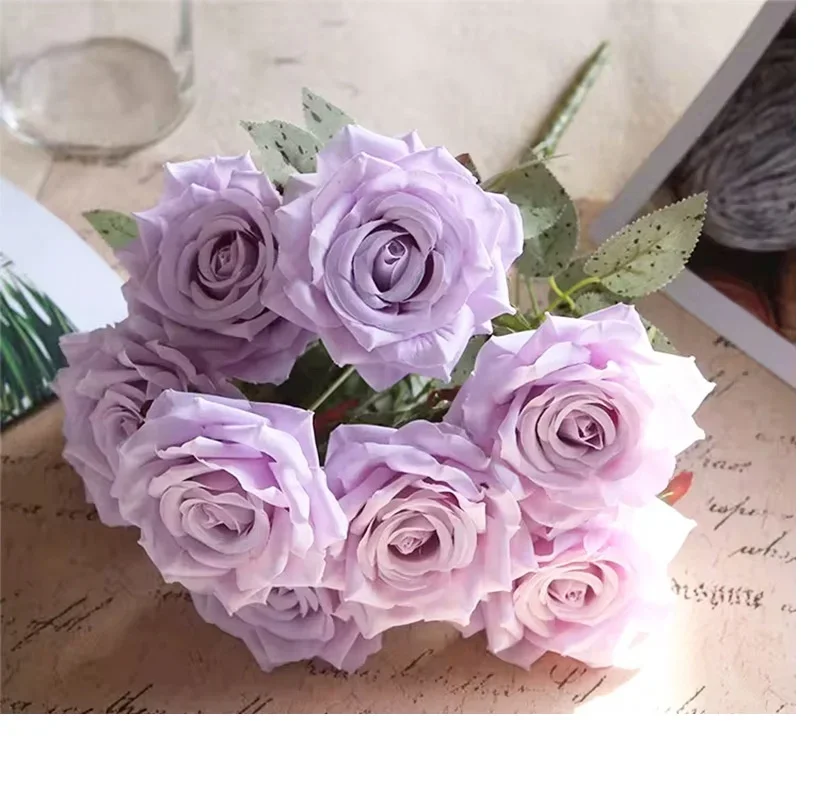 9หัวดอกกุหลาบช่อดอกไม้ประดิษฐ์ดอกไม้สีม่วงเข้มสีม่วงRoseปลอมRoseห้องนั่งเล่นตกแต่งงานแต่งงาน