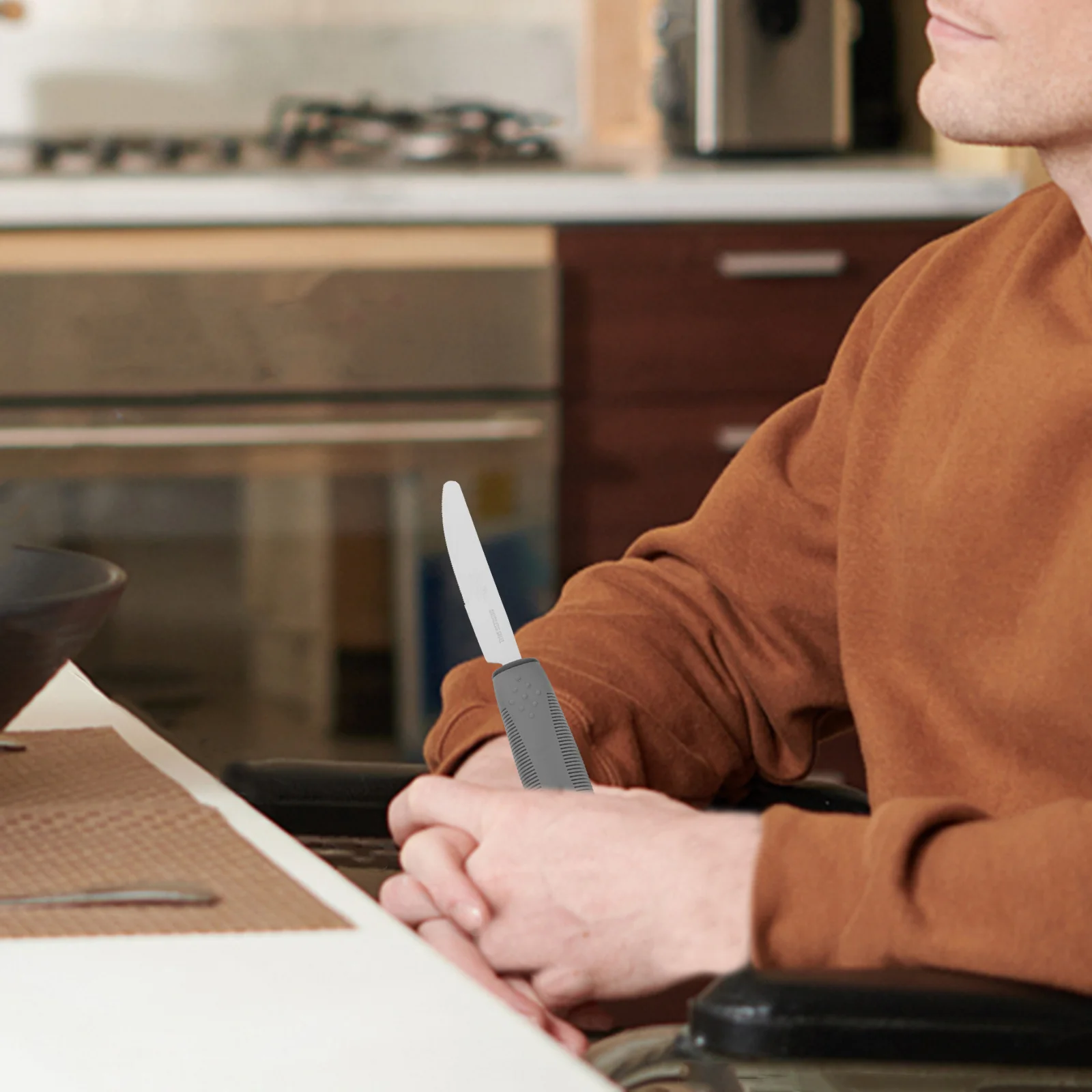 

1 комплект, портативная посуда для пожилых людей, адаптивная посуда, устойчивая к тремблению, простая в использовании, легкий набор для еды, ложка с изогнутой ручкой