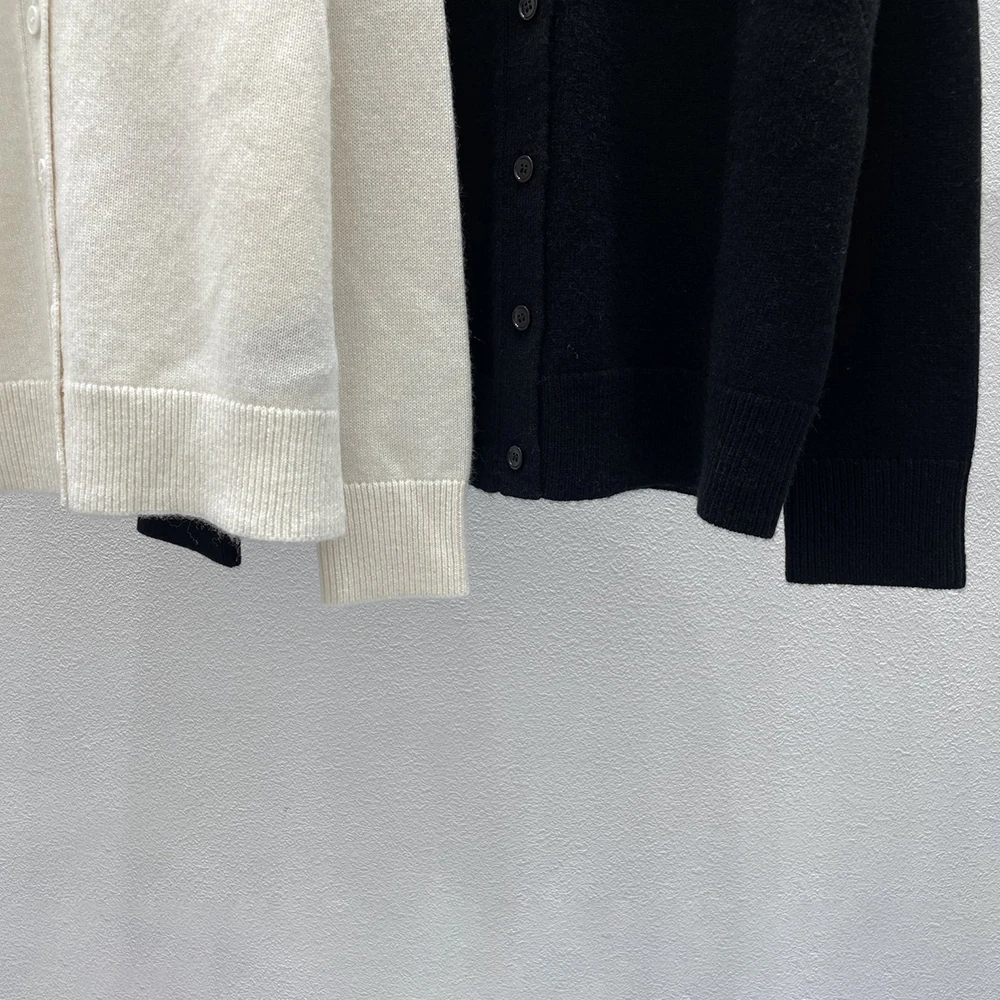 روان M559 رسالة الحب الجاكار سترة متماسكة الخامس الرقبة طويلة الأكمام زر الإناث سترة عادية مريحة سيدة الأعلى 2026 #4