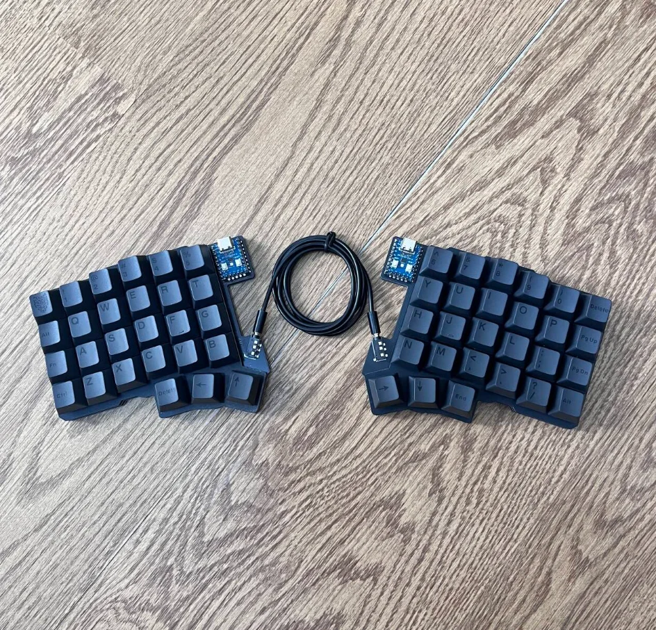 

Silakka54 Wired Split Mechanical Keyboard Customized Single Mode Hot Swap Ergonomic Gaming Split Keyboard Support QMK / VIAL