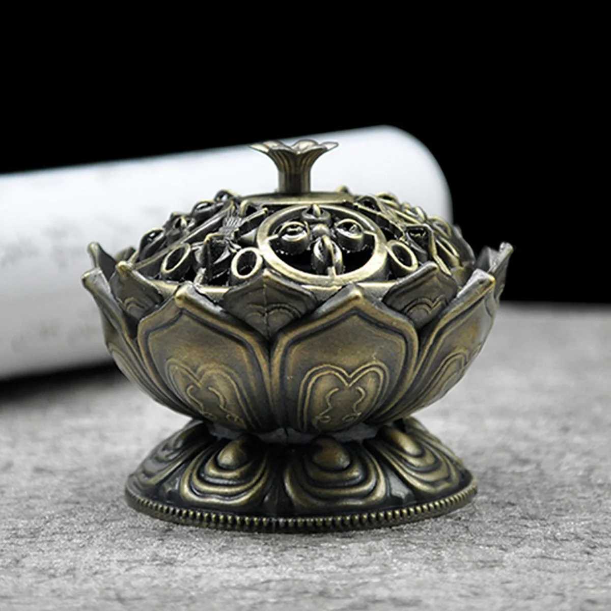 Flower Incense Burner Zinc Alloy Flower Censer Holder Creative Shape Incense Cone Holder Mini Censer Incense