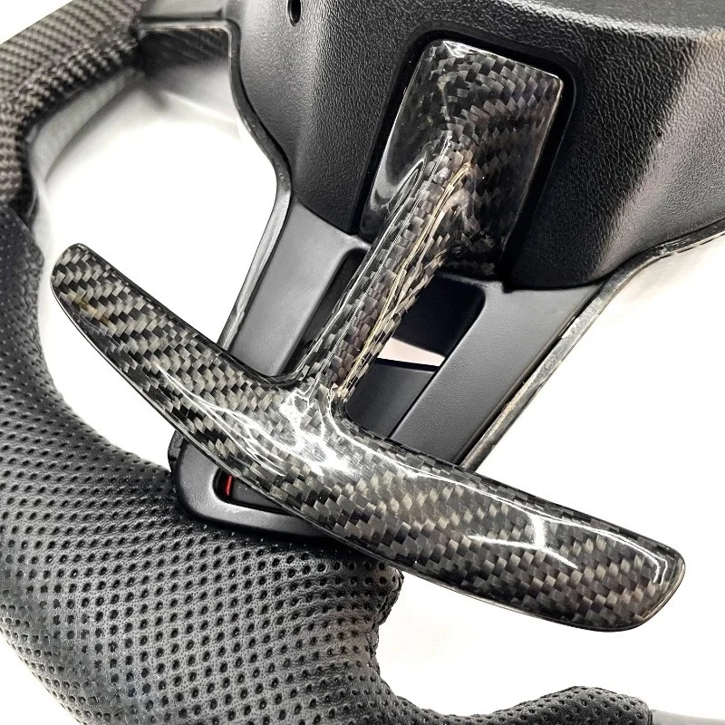 พวงมาลัยคาร์บอนไฟเบอร์สำหรับรถ 911 718 Cayenne Macan Panamera ตอบสนองการบังคับเลี้ยวอย่างรวดเร็ว ป้องกันการสั่นสะเทือน