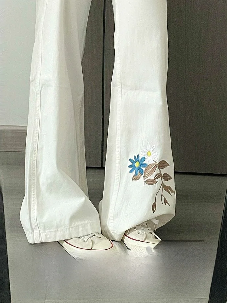 

Белые джинсы больших размеров с вышивкой в американском стиле, женские, летние, новые, премиум-класса, прямые, свободные, в стиле хип-хоп, повседневные, длинные брюки