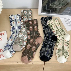 2025 New Women Socks Japanese Fashion Vintage Middle Tube Socks Women Floral Jacquard Embossment Harajuku Retro Long Socks Gifts