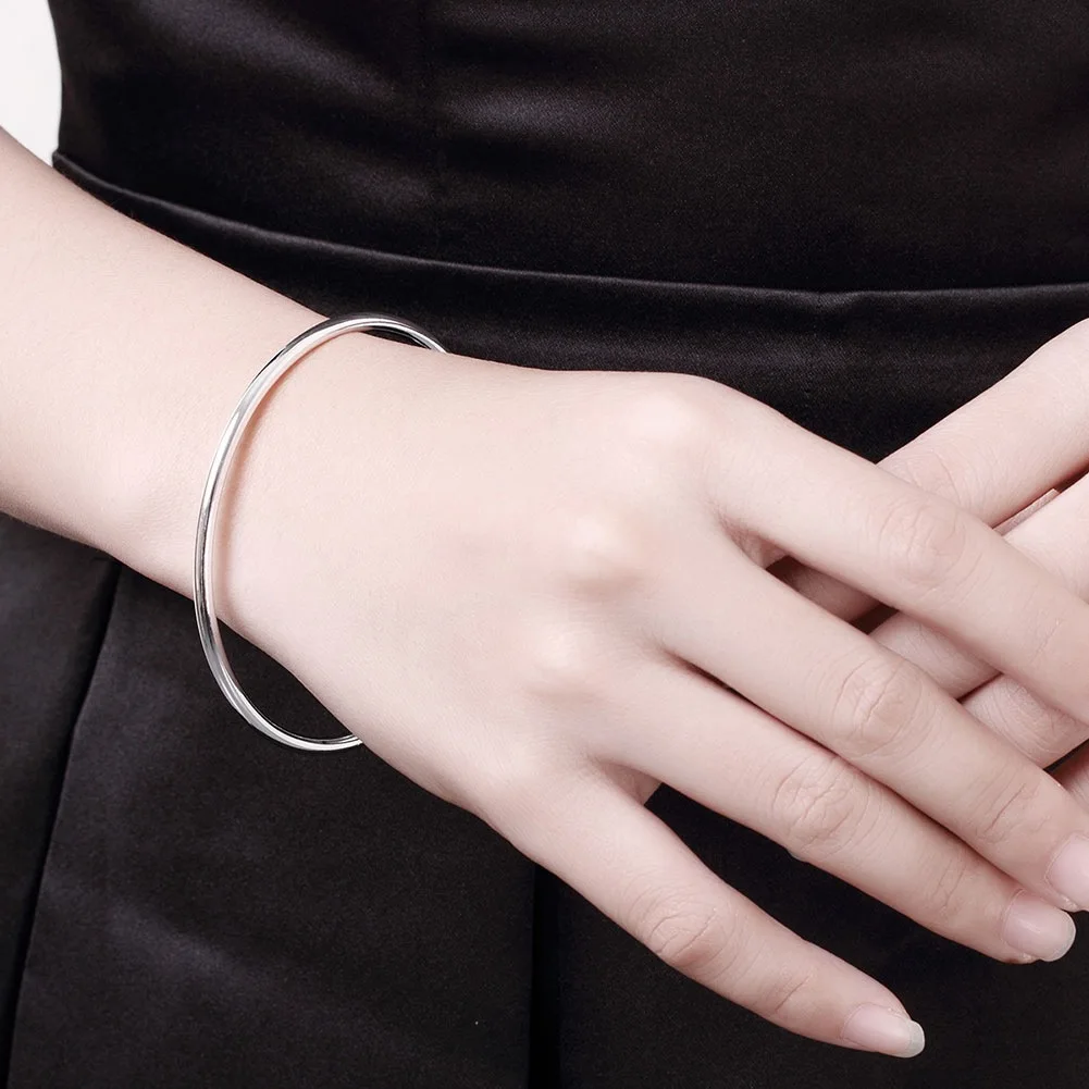 925 Sterling Silver Women's Bangle Simple Single Loop Design Diameter 6.5 Cm Silver Wedding Jewelry