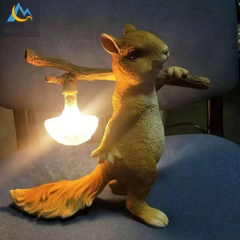 Nordic Modern Minimalist Squirrel LED Table Lamp Bedroom Living Room Study Bedside Desk Lamps Room Decoration Resin Floor Lamps