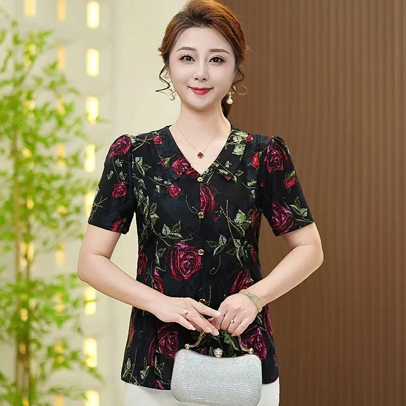 Summer Elegant V-Neck Short Sleeve T-Shirt for Elderly Women with Waist-Reducing and Age-Reducing Top