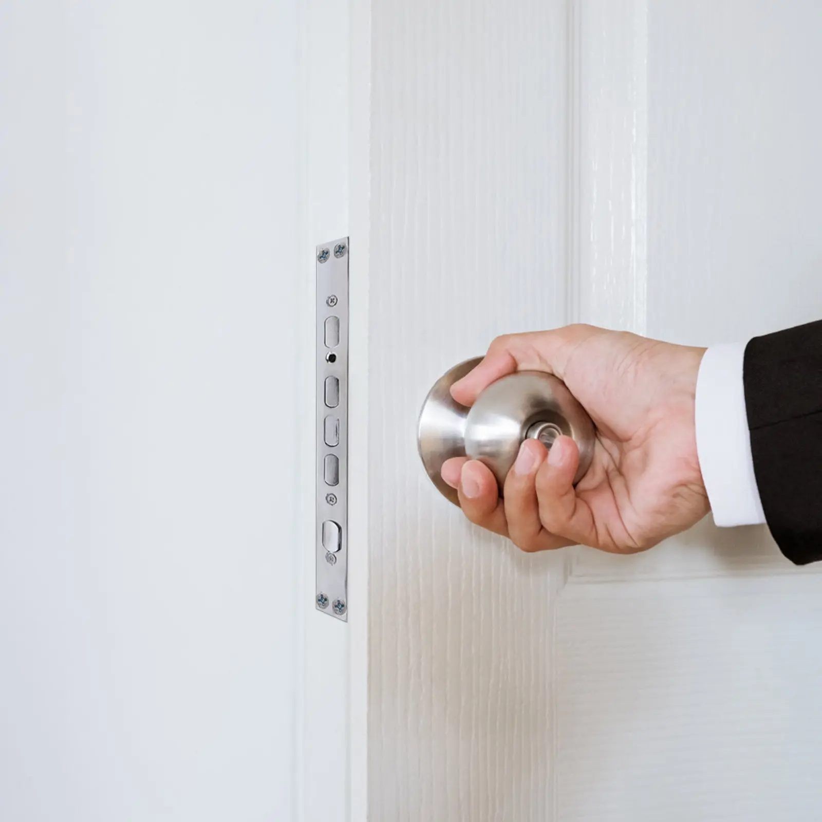 Iron Alloy Anti-Theft Door Lock Body Durable Smooth Finish Modern Design For Single Double Live Function Door Accessory Hardware