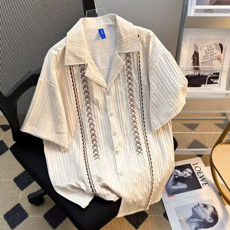 

2025 рубашка в стиле ретро, мужская летняя одежда, студенческий свободный нишевый дизайн в гонконгском стиле, интересные новые мужские топы, верхняя одежда