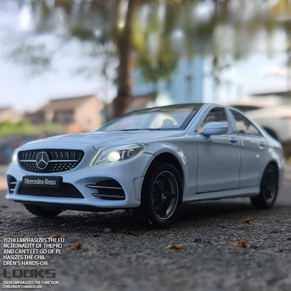 Modelo de aleación 1:32 C260L GLS580 SUV, juguetes en miniatura fundidos a presión, coche de 6 puertas, sonido abierto, luz, neumáticos de goma, vehículo, regalo para niños