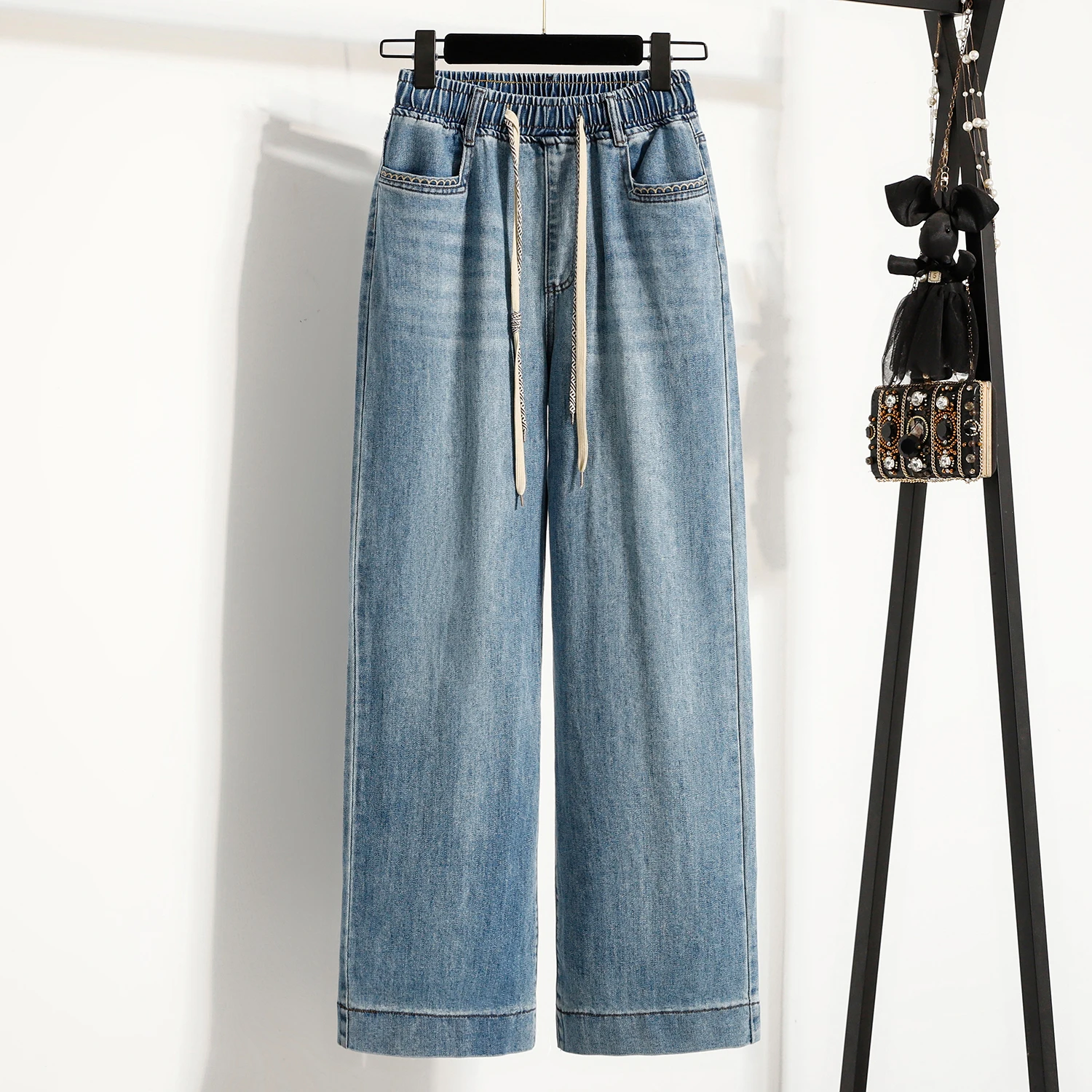 

Женские джинсы свободного кроя больших размеров, повседневные, с эластичной талией, весна-лето, из смесового хлопка и полиэстера, прямые.