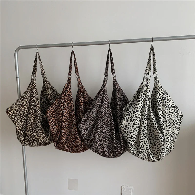 Oversize Large Capactiy Storage Shopping Bag Fashion Women Shoulder Bag Vintage Leopard Nylon Handbag Tote Simple Shopper Bag