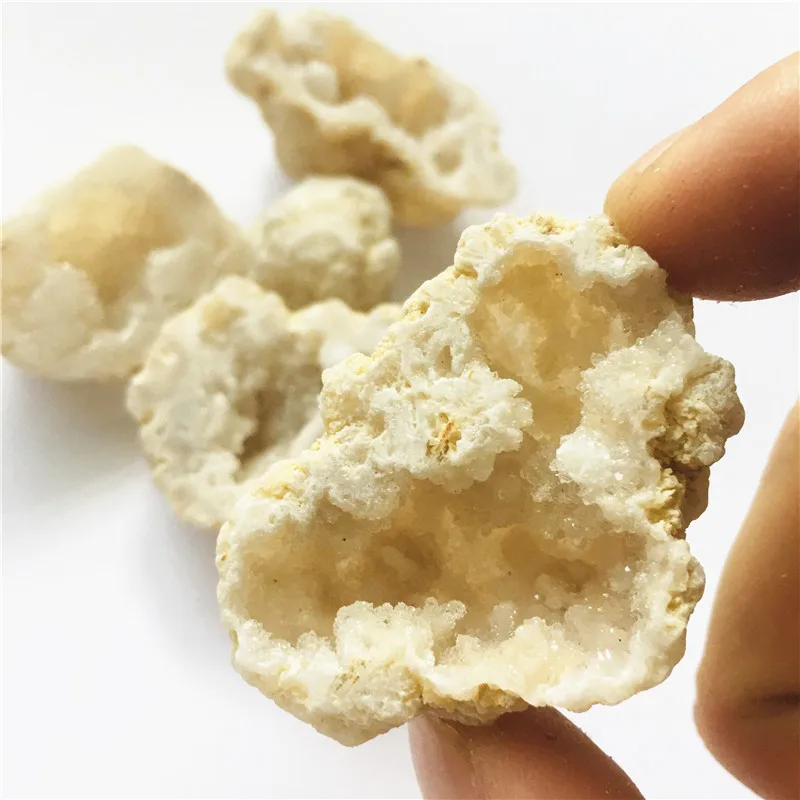 Natural Agate 3cm Geode Raw Crystal Mineral Energy Healing Crystals Lucky Stone Cluster Cave Collection Specimen