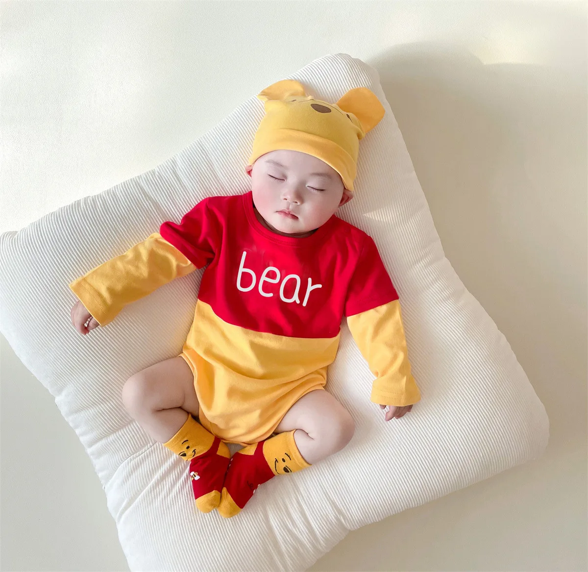 

2PCS Long Sleeve Baby Romper Clothes Contrast Patchwork Yellow Bear with Hat 1-2Y Toddler Jumpsuit Set Newborn Bodysuit Black Re