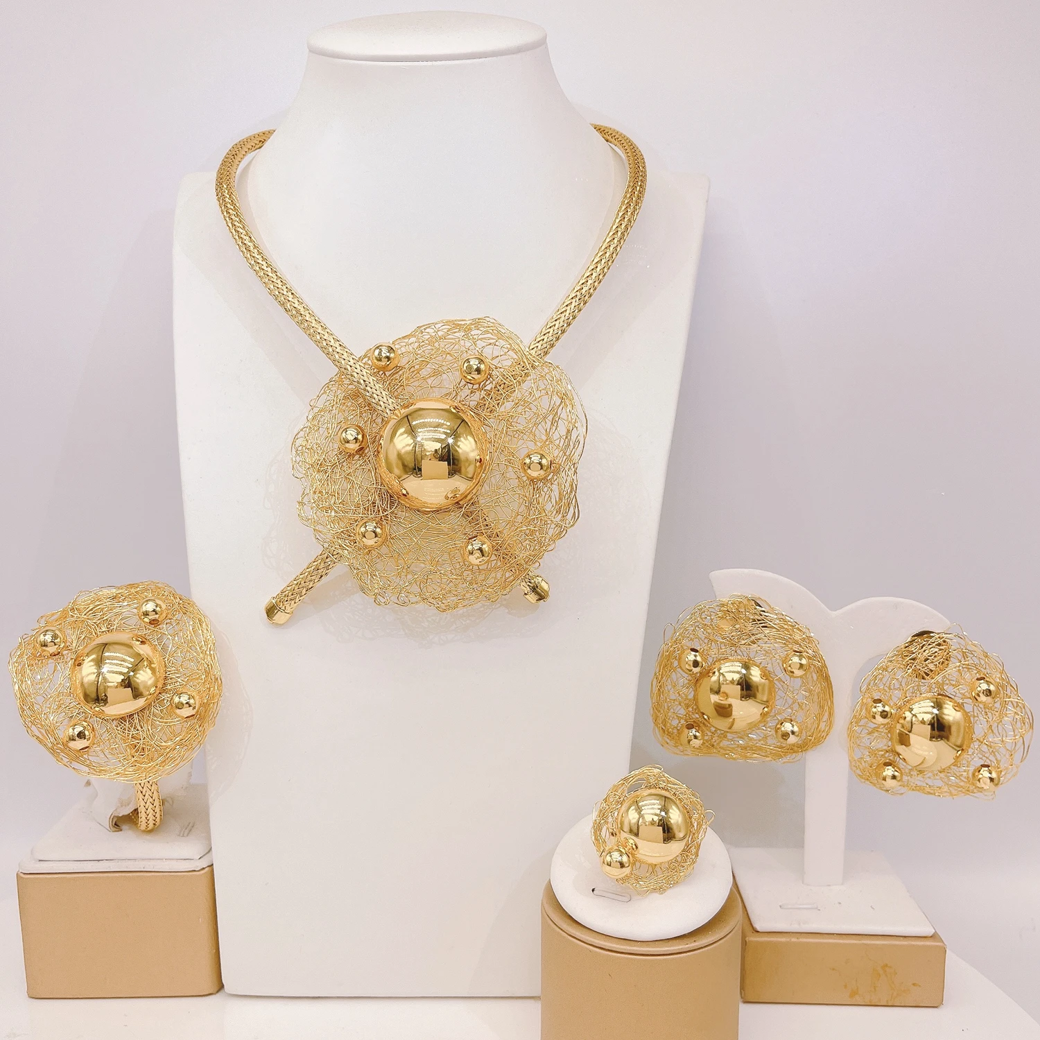 

The latest Weaving Flower Jewelry Set with beads stunning Choker Collar Brazalete Aretes Anillo 4PC Jewels Set for New Year Gift