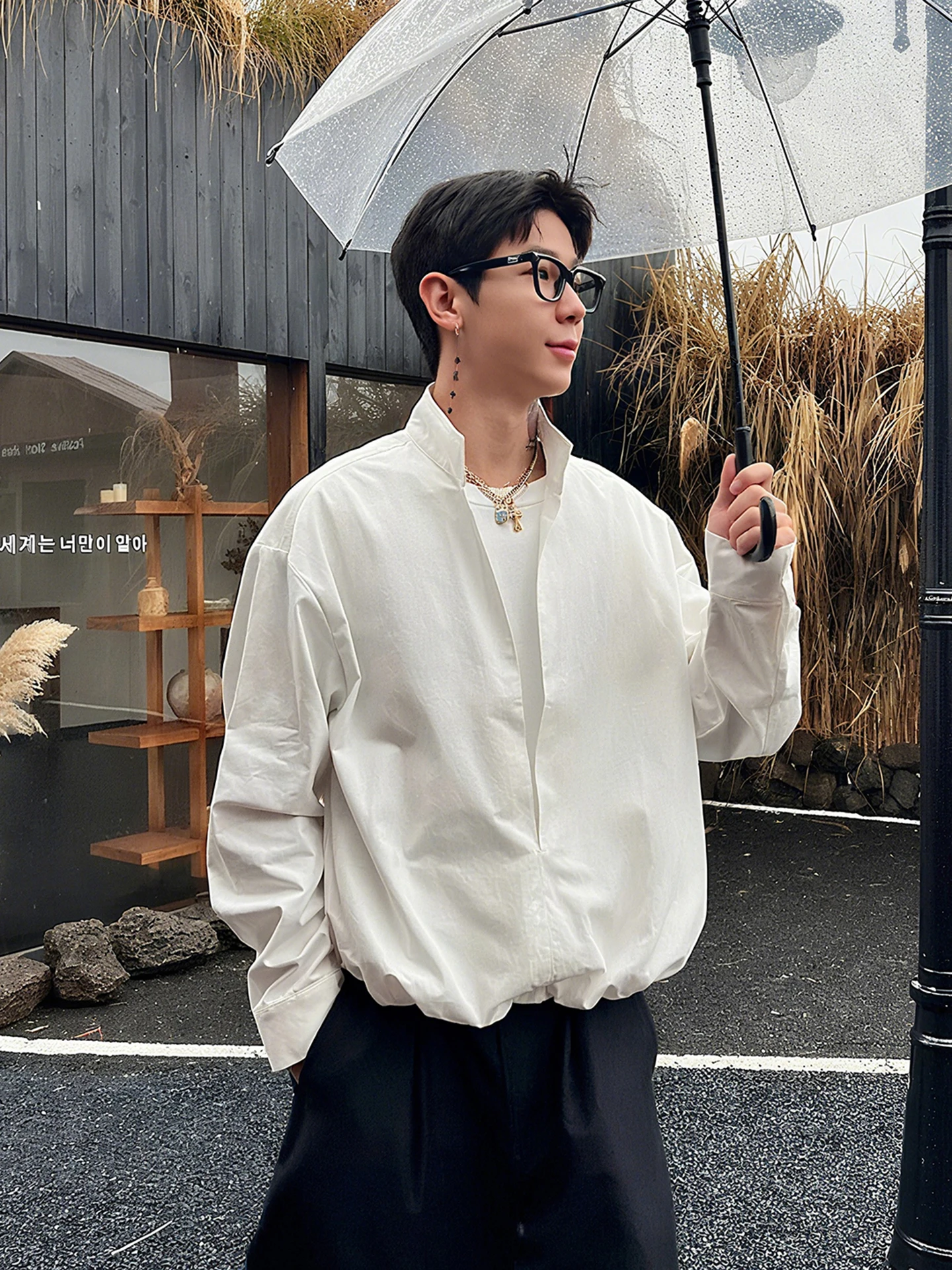 

White V-Ne Long Sve Men's irt Autumn Faion Briti Sle Knitted Polyester Fiber Casual Loose Fit irt for Youth