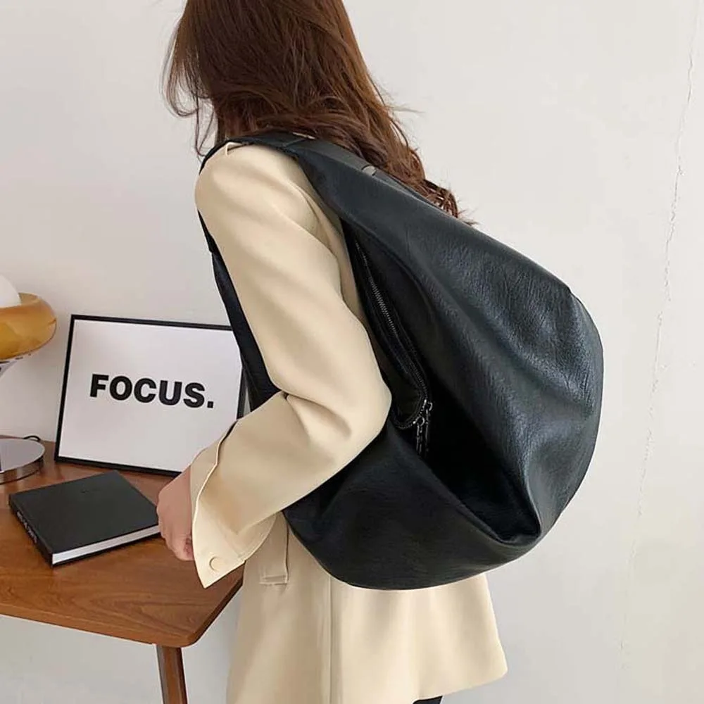 

Fashionable Casual PU Dumpling Bag Japanese Style Retro Versatile Commuting Handbag Polyester Soft Tote Bag Work