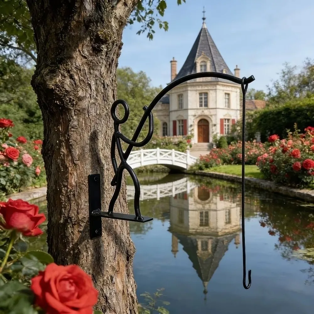 Multifunctional Iron Flower Rack Rust-Resistant Courtyard Installation Fisherman Wall Planter Holder Abstract Shape