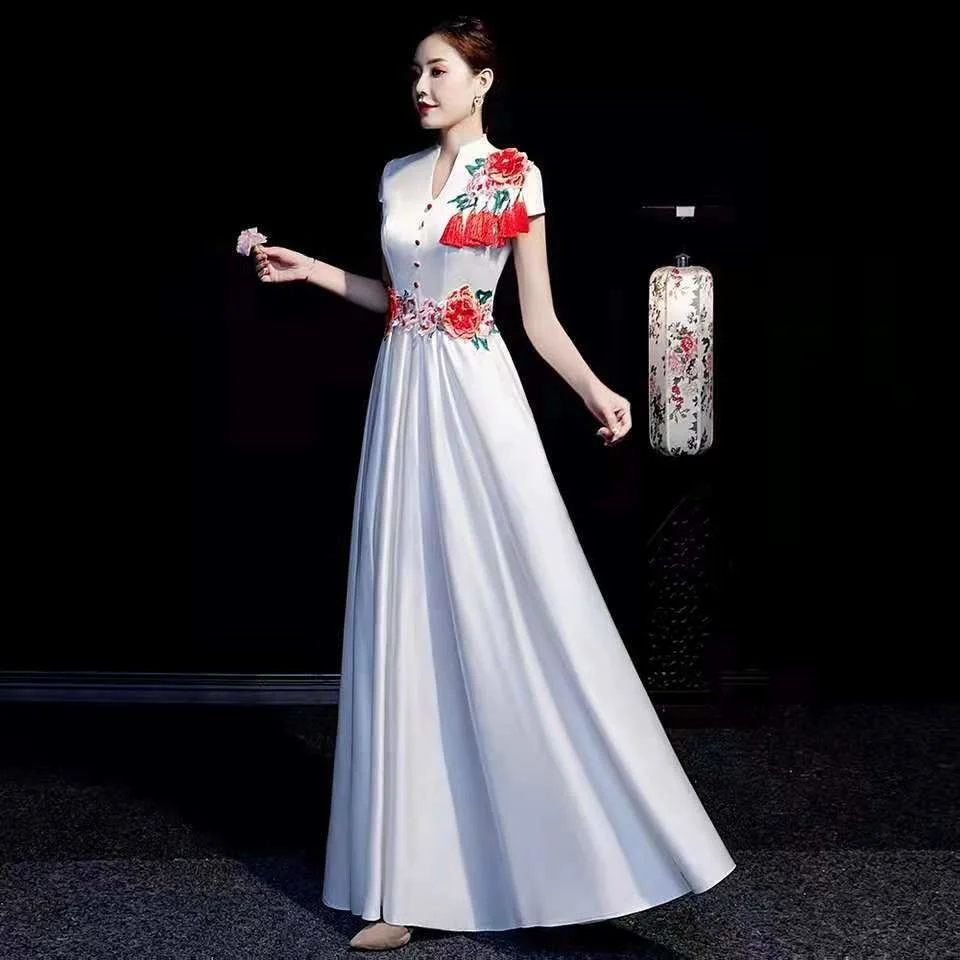 Sheng Coco New Summer Chinese Style White Cheongsam Dress Lady Long Stand Collar Embroidery Runway Banquet Evening Gown