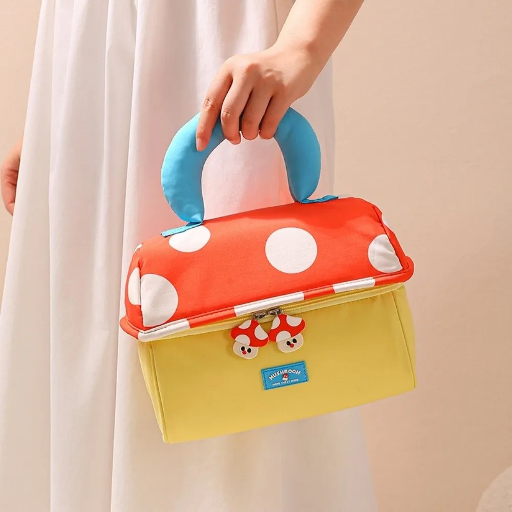 

Oxford cloth Mushroom Makeup Bag Large Capacity Multifunctional Handheld Cosmetic Case Zipper Aesthetic Toiletry Bag Travel