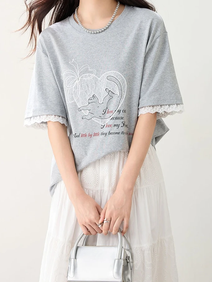 New Women's Cute Cat Heart Print T-Shirt Summer Minimalist Round Neck Lace Splicing Cropped Top Korean Style Fashion Clothing