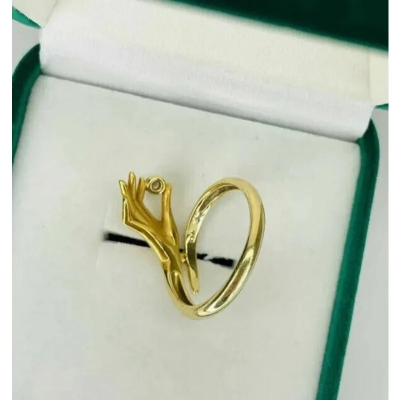 925 silver ring, handcrafted, with a small moissanite as the main stone, accompanied by a certificate, and customizable. view 5