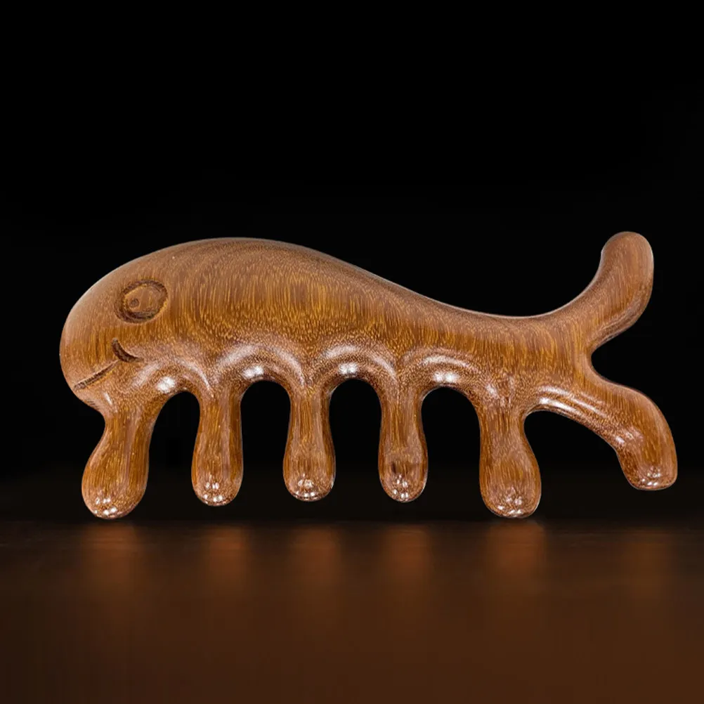 

Деревянная расческа с широкими зубьями для распутывания волос, массажа кожи головы, компактного размера, с изысканными деталями, подходит для кудрявых, прямых, длинных и коротких волос.