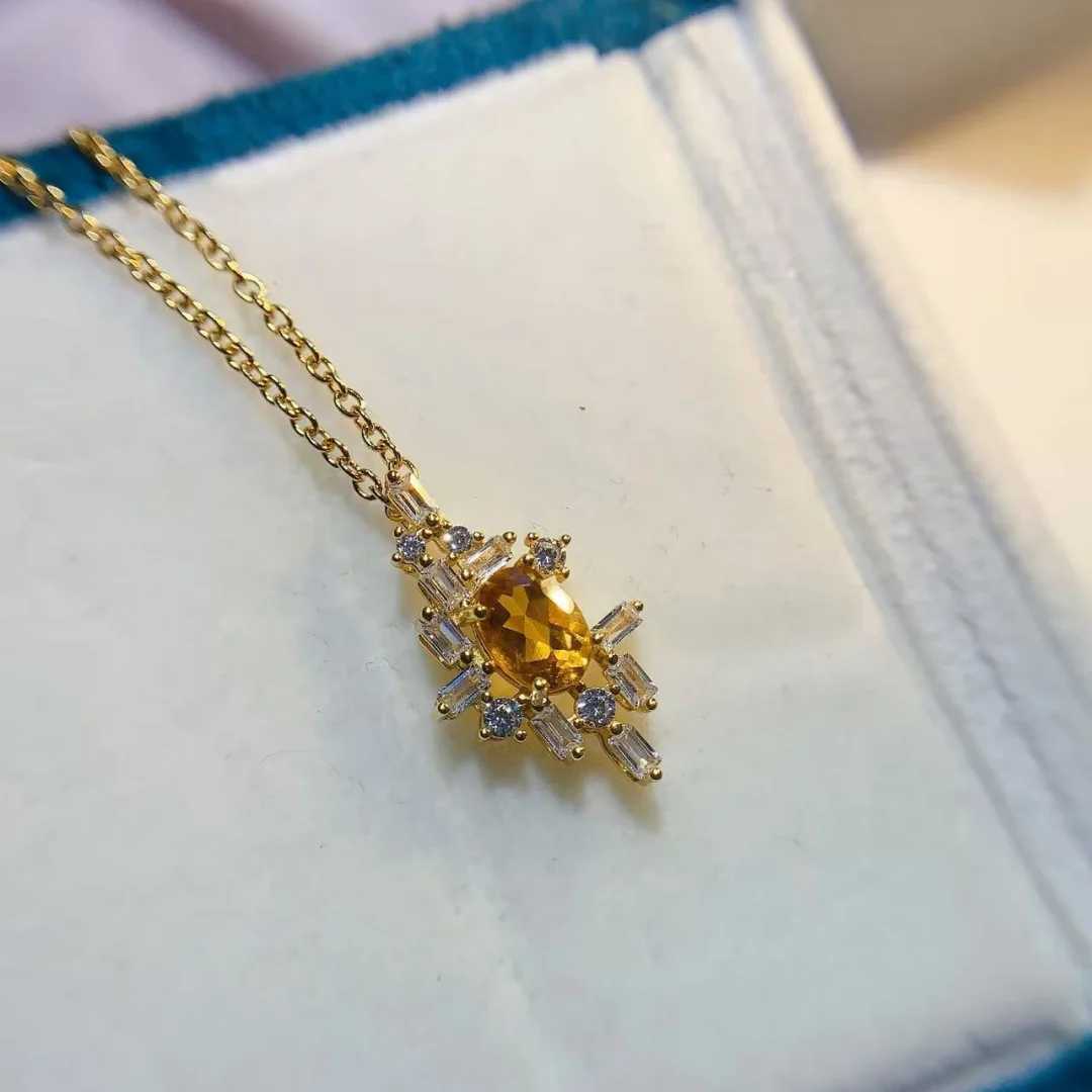 Ethnic Wear In Fashion - Bijoux de mode, pendentif en cristal