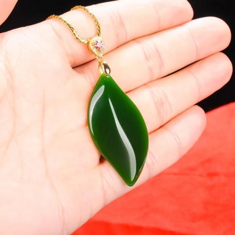 Natural Xinjiang Hetian Jade Green Jade New Leaves Jade Pendant Simulation Jade Pendant Men's and Women's Spinach Simulation Jad