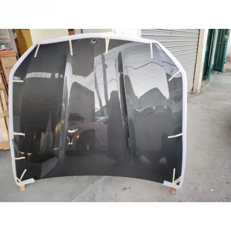 

W205 C63 style Single side Carbon fiber engine hood car bonnet W205 C300 2015