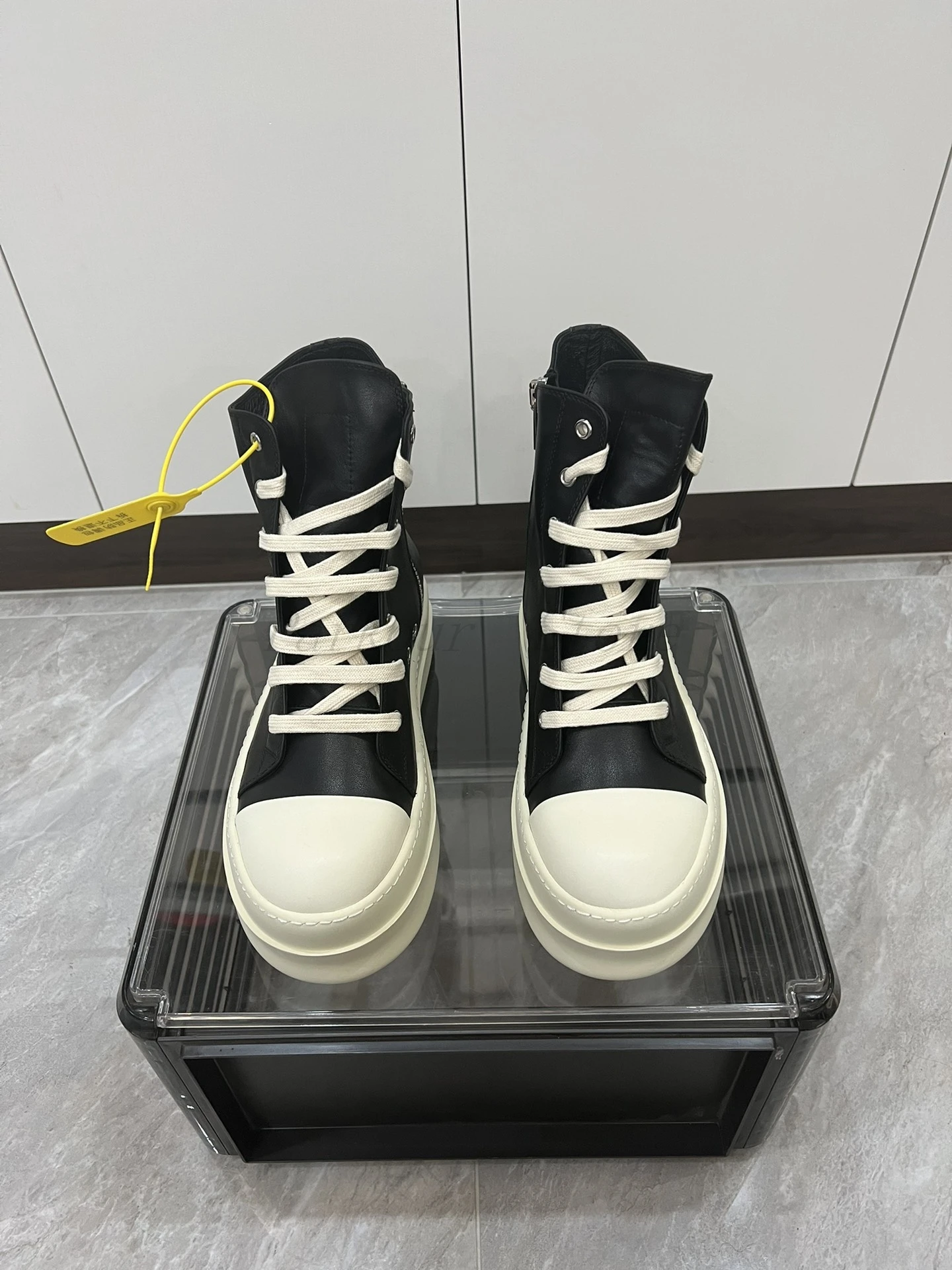 

Leather Comfortable Retro Leather Boots Thick Bottom Cowhide High Top Men and Women Fashion High Quality Design Comfortable