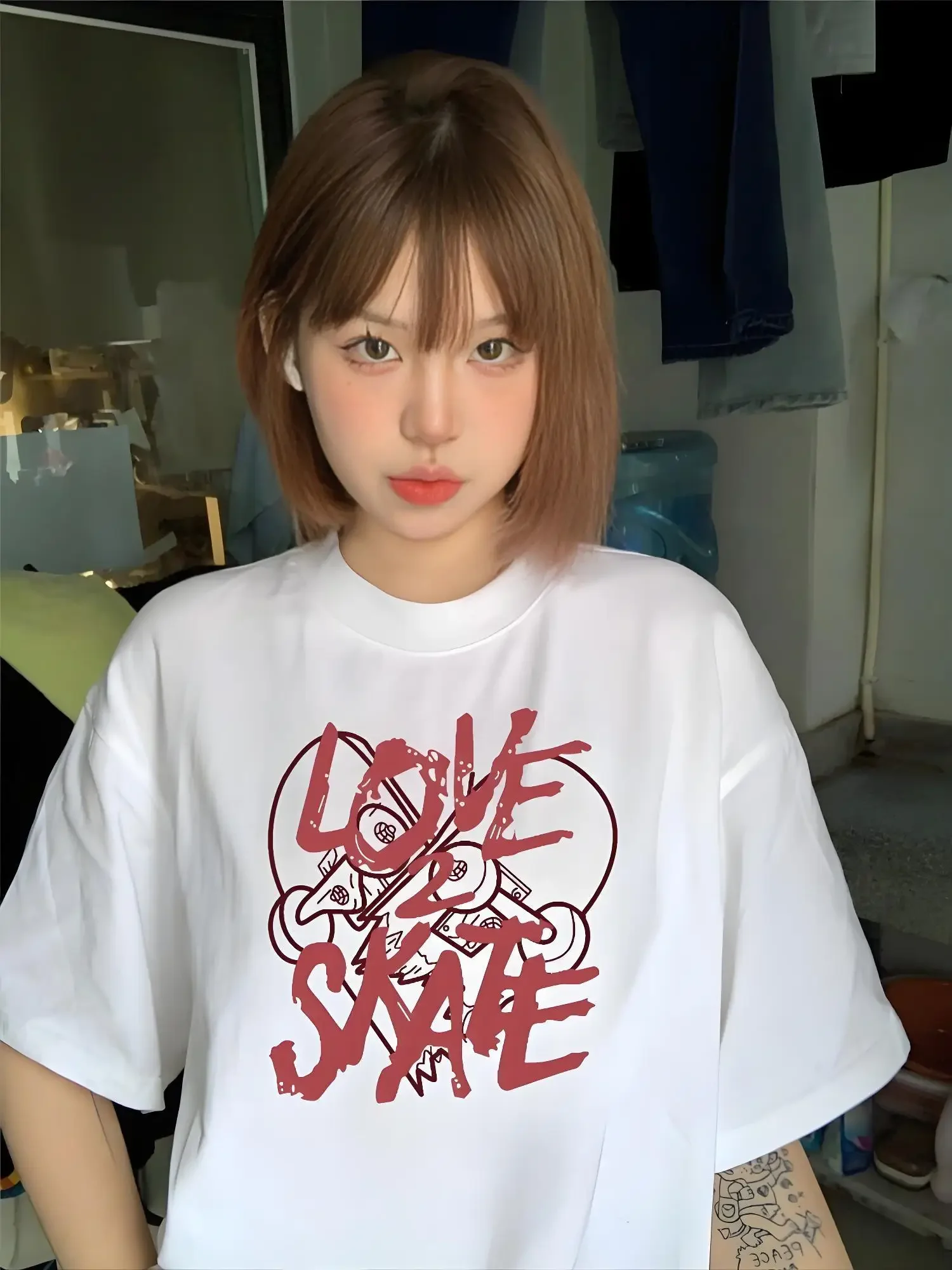 2025 nuevos estilos camiseta gráfica Love de verano con estampado rojo y negro con diseño de SKATE LOVE ropa de estilo Y2K