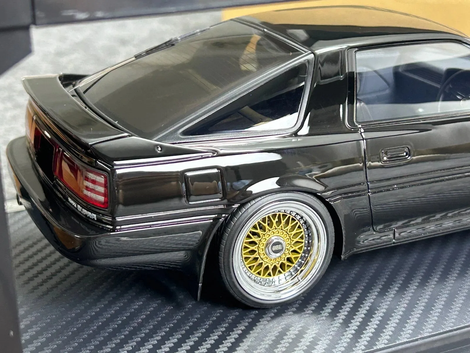 نموذج الإشعال 1/18 Supra 3.0GT LIMITED (MA70) أسود JDM IG3514
