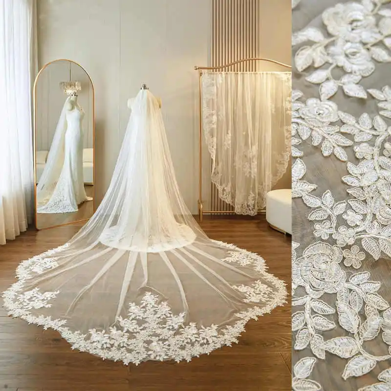 

Graceful Bridal Veils With Comb Appliques Lace Edge White/Ivory/Champagne Wedding Accessories Velo De Novia Customized