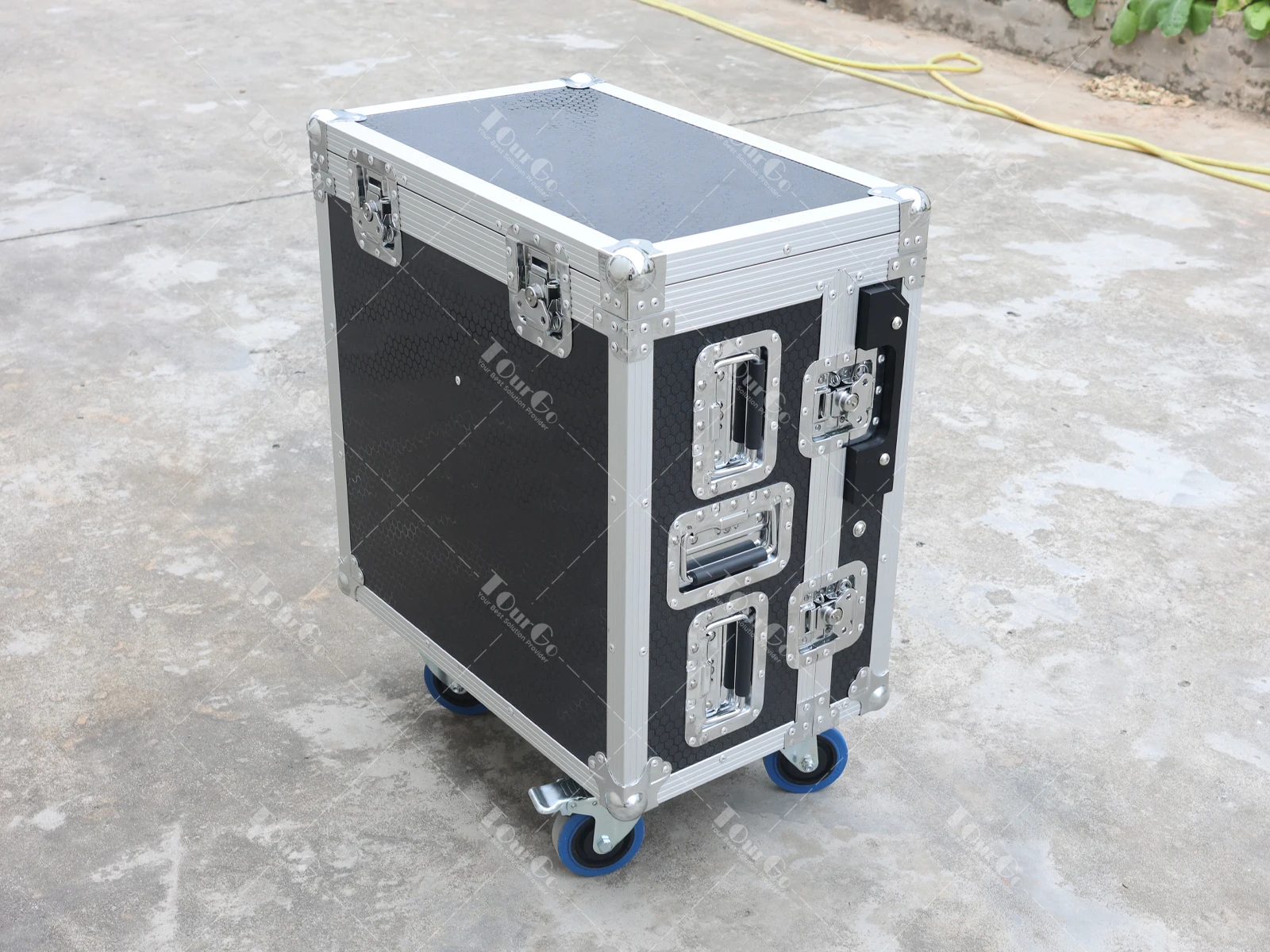 Waves Emotion LV1 FIT Controller All-In-One Flight Case